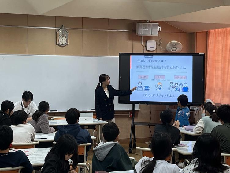 【SHUKNOVA】西新宿小学校にて特別授業を行いました！の写真4